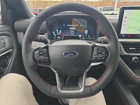 New 2026 Ford Explorer ST-Line image 21