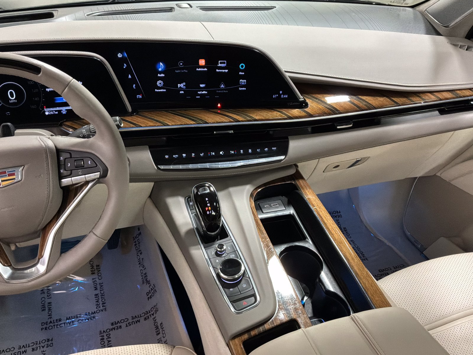 Used 2023 Cadillac Escalade ESV Premium Luxury Platinum AWD/4WD image 9