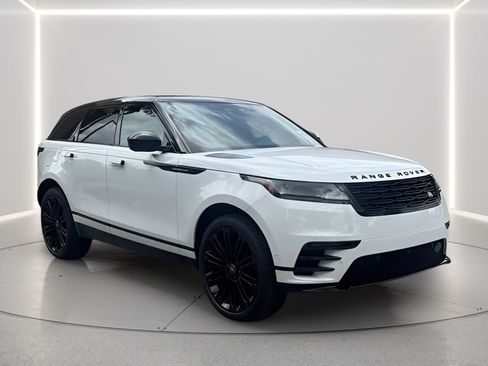 Certified 2026 Land Rover Range Rover Velar Dynamic SE AWD/4WD image 7