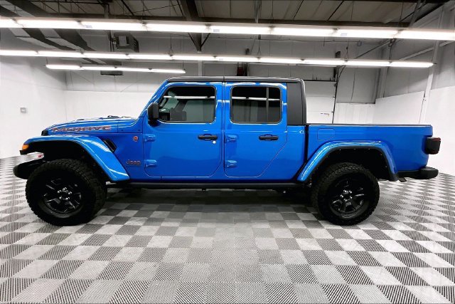 Used 2023 Jeep Gladiator Mojave w/ LED Lighting Group AWD/4WD image 15