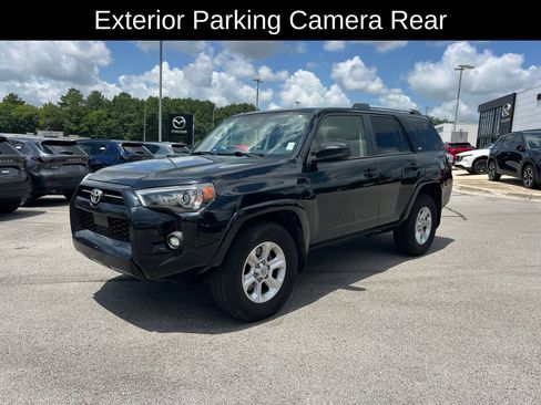 Used 2022 Toyota 4Runner SR5 RWD image 3