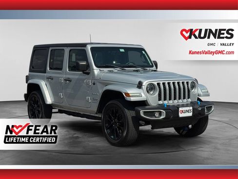 Used 2023 Jeep Wrangler Unlimited Sahara AWD/4WD image 1