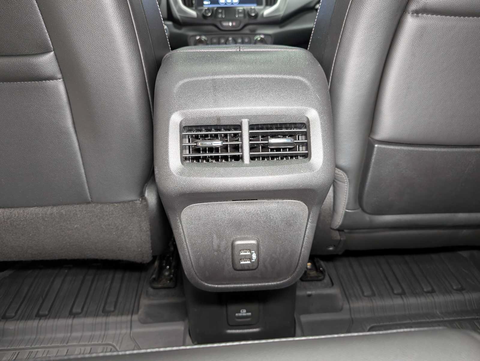 Used 2022 GMC Terrain SLT w/ Tech Package AWD/4WD image 21