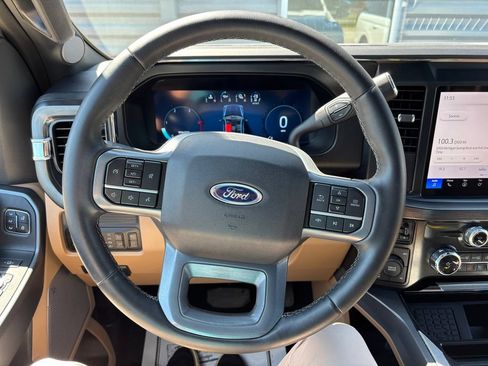 Used 2025 Ford F250 Lariat w/ Chrome Package AWD/4WD image 29