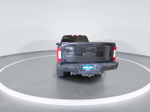 Used 2019 Ford F250 Lariat w/ Lariat Ultimate Package AWD/4WD image 7