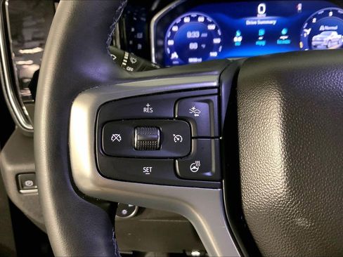 Used 2023 Chevrolet Silverado 1500 LT AWD/4WD image 18