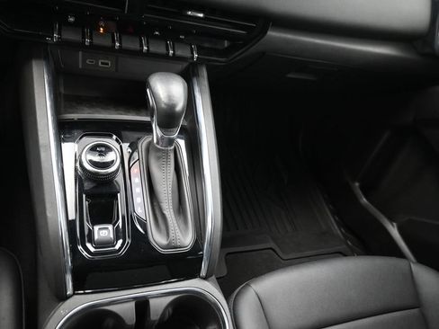 Used 2023 GMC Canyon Elevation w/ Elevation Premium Package AWD/4WD image 9