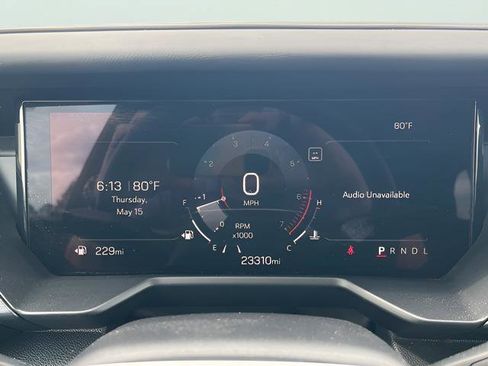 Used 2025 GMC Acadia Elevation image 21