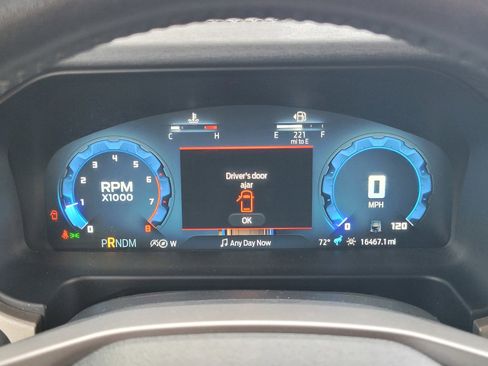 Used 2025 Ford Bronco Outer Banks image 28