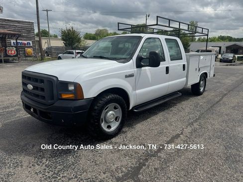 Used 2005 Ford F350 2WD Crew Cab Super Duty image 2