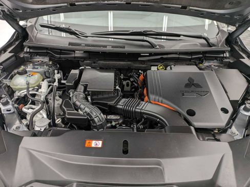 Used 2023 Mitsubishi Outlander SE image 15