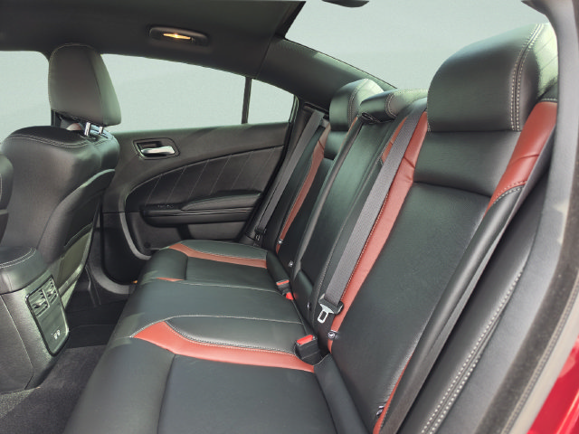 Used 2023 Dodge Charger R/T w/ Blacktop Package RWD image 22