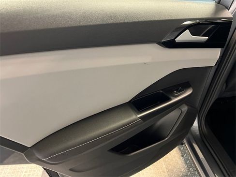 Certified 2024 Volkswagen Taos S image 17