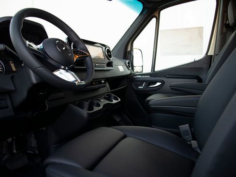 New 2026 Mercedes-Benz Sprinter 2500 image 11