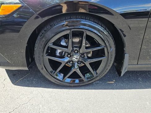 Used 2024 Honda Civic Sport image 9