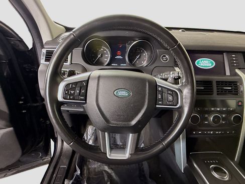 Used 2019 Land Rover Discovery Sport HSE image 13