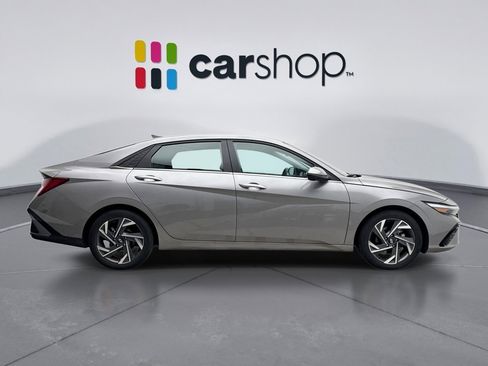 Used 2024 Hyundai Elantra Limited FWD image 6