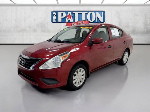 Used 2016 Nissan Versa S Plus FWD image 3