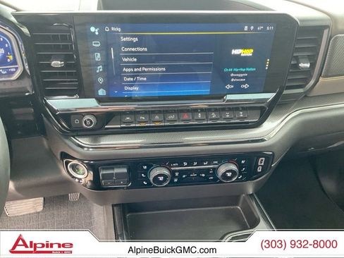 Used 2024 Chevrolet Silverado 1500 ZR2 w/ Technology Package image 11