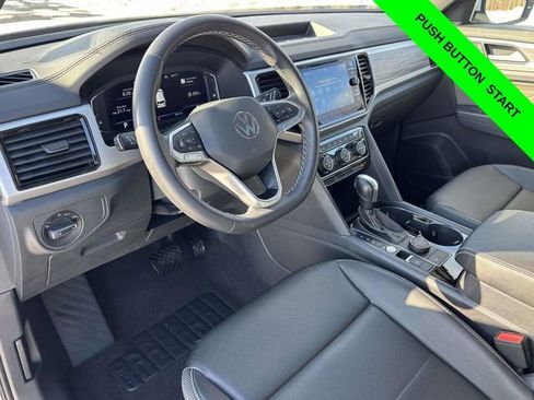 Used 2023 Volkswagen Atlas Cross Sport SE image 8