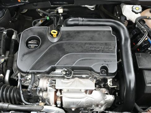 Used 2023 Chevrolet Malibu LS image 35