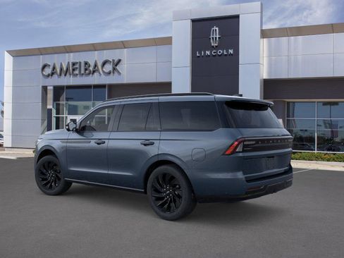 New 2025 Lincoln Navigator Reserve w/ Jet Appearance Package image 4