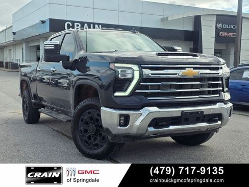 Used 2024 Chevrolet Silverado 2500 LTZ w/ LTZ Plus Package AWD/4WD image 1