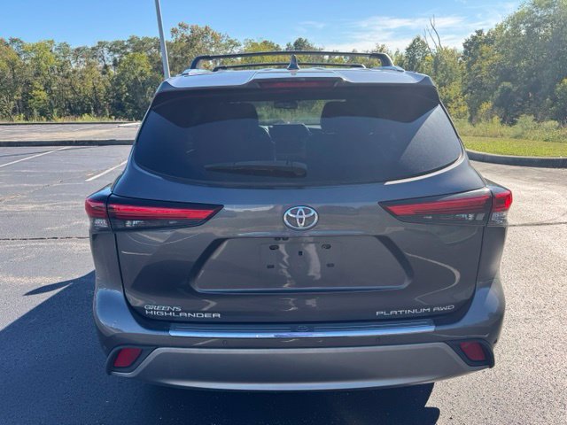 Used 2021 Toyota Highlander Platinum AWD/4WD image 4