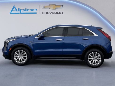 Used 2023 Cadillac XT4 Luxury w/ Cold Weather Package AWD/4WD image 2
