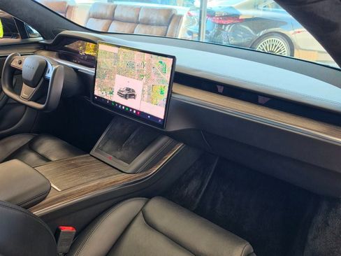 Used 2022 Tesla Model S AWD/4WD image 26