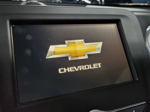 Used 2019 Chevrolet Equinox LS image 26