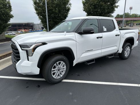 Used 2024 Toyota Tundra SR5 w/ SR5 Convenience Package AWD/4WD image 3