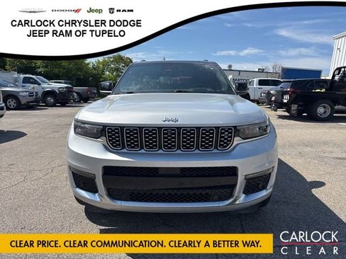 Used 2024 Jeep Grand Cherokee L Summit AWD/4WD image 3