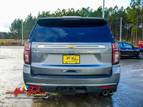 Used 2022 Chevrolet Suburban High Country image 7