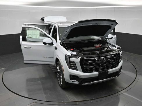 New 2026 GMC Yukon XL Denali Ultimate AWD/4WD image 40