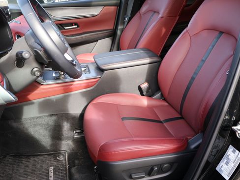 Certified 2025 MAZDA CX-70 3.3 Turbo S w/ Premium Package image 40