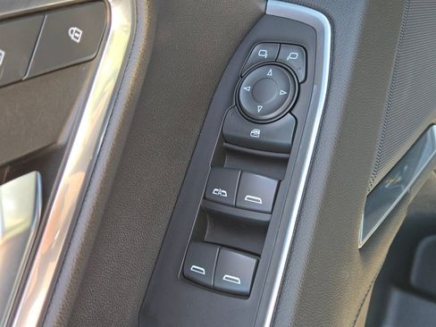 Used 2022 Chevrolet Silverado 1500 LT Trail Boss image 17