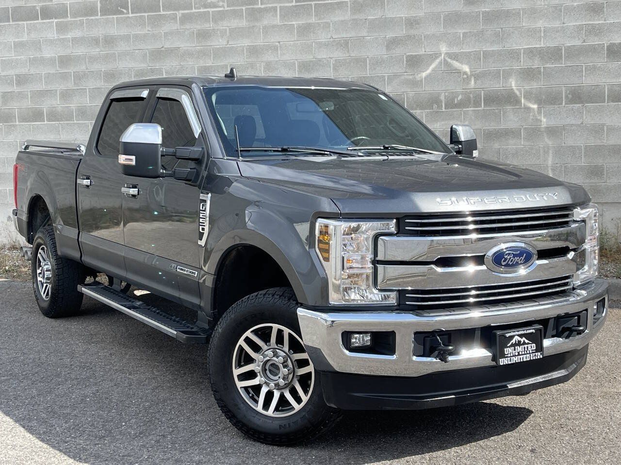Used 2019 Ford F250 Lariat w/ Lariat Value Package AWD/4WD image 1