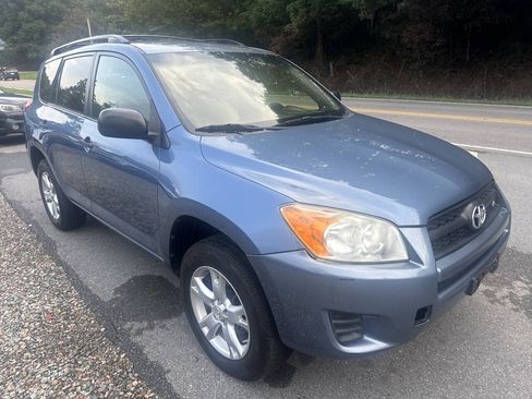 Used 2009 Toyota RAV4 4WD V6 w/ Tow Prep Pkg image 4