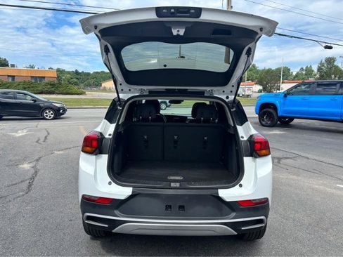 Used 2024 Buick Encore GX Preferred FWD image 8
