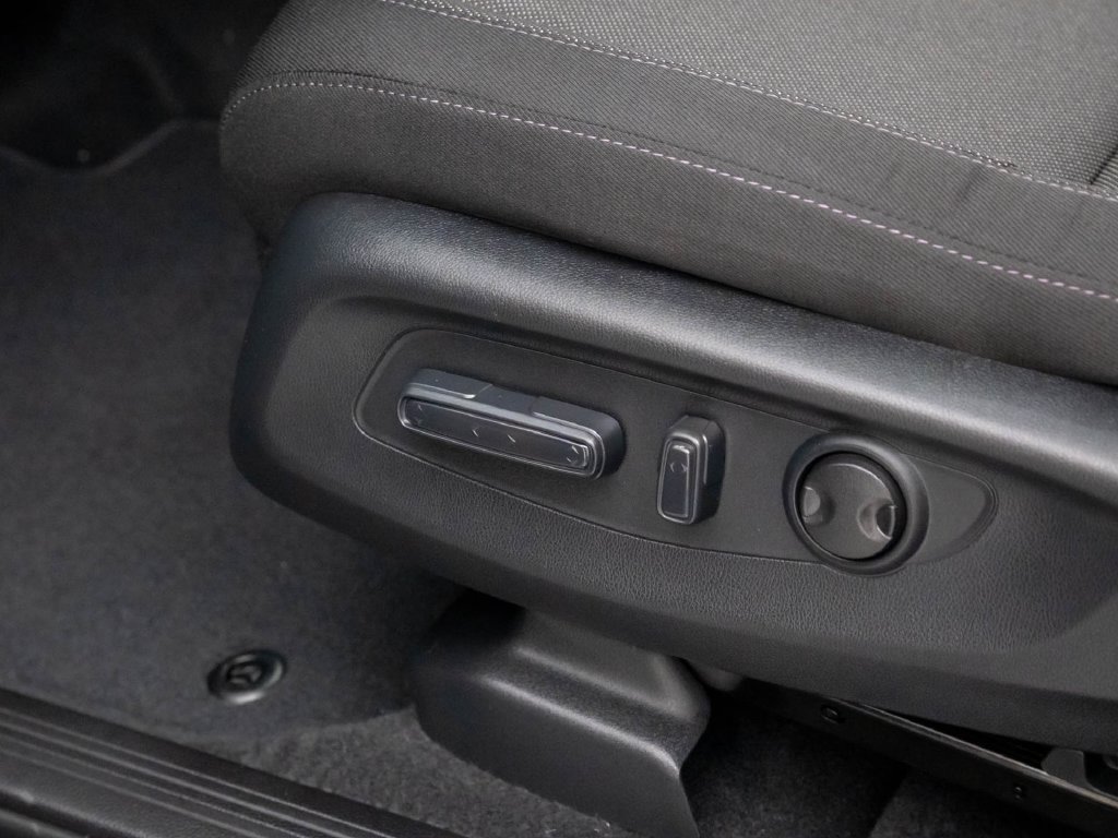Used 2026 Honda CR-V EX image 17