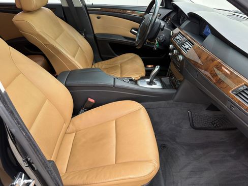 Used 2009 BMW 528i xDrive Sedan AWD/4WD image 25