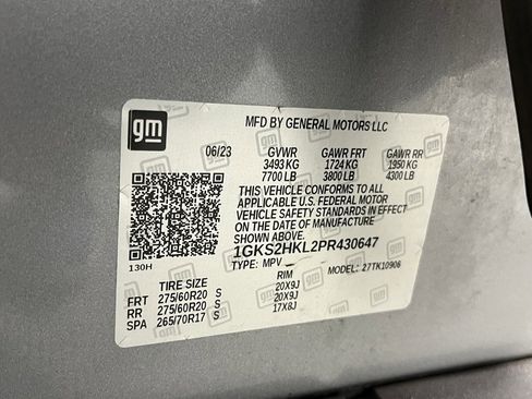 Used 2023 GMC Yukon XL AT4 image 36