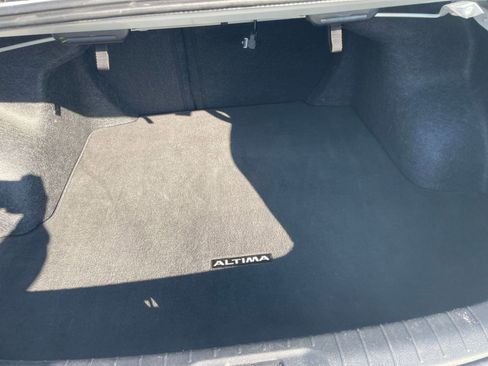 Used 2025 Nissan Altima 2.5 SV image 31