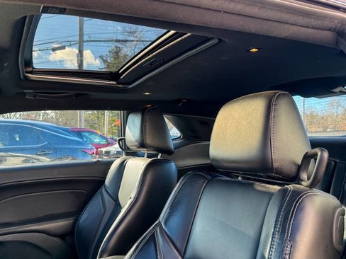 Used 2018 Dodge Challenger GT w/ Driver Convenience Group image 18