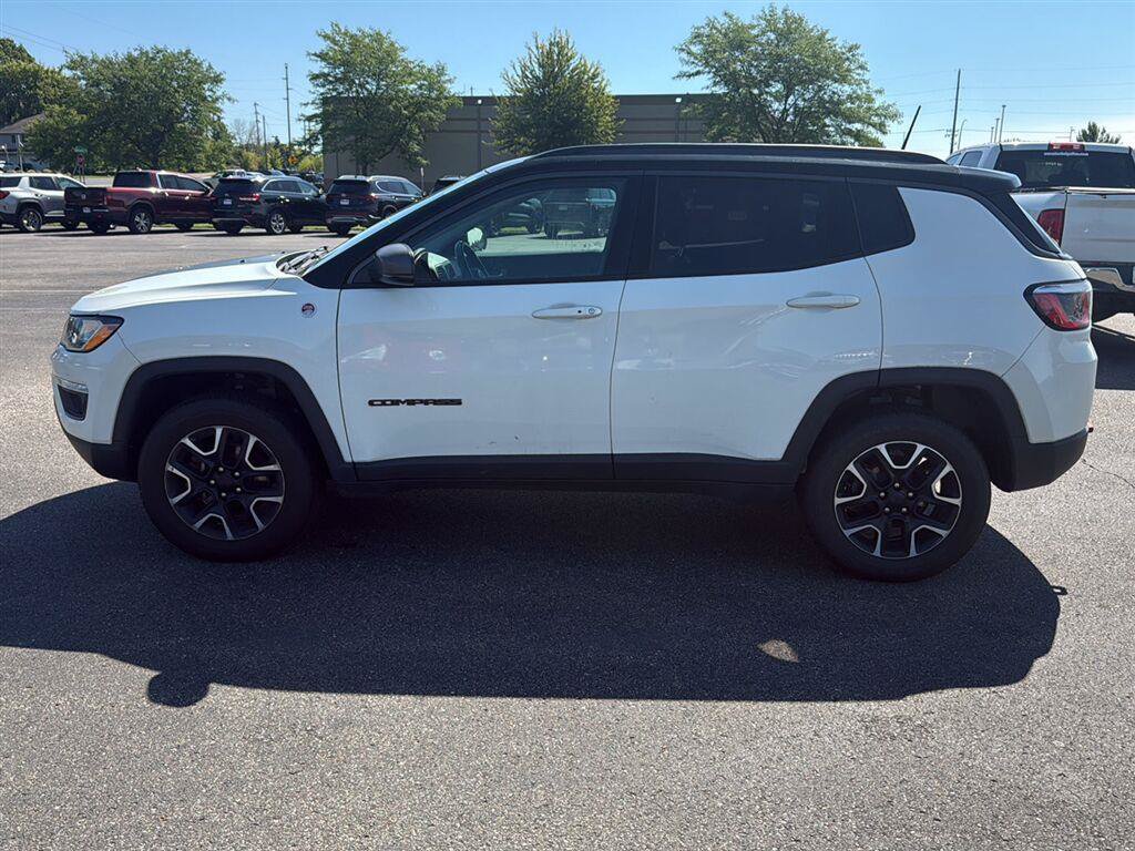 Used 2020 Jeep Compass Trailhawk w/ Cold Weather Group AWD/4WD image 4