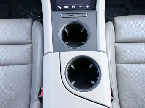 Used 2022 Porsche Taycan image 64