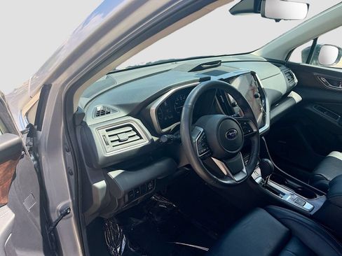 Used 2024 Subaru Ascent Touring AWD/4WD image 9