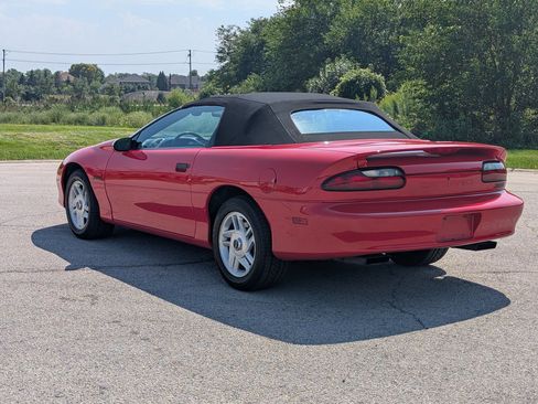 Used 1994 Chevrolet Camaro Z28 RWD image 18