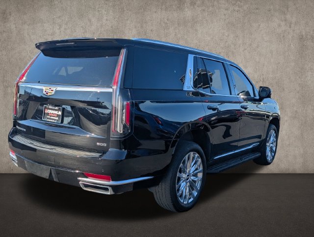 Used 2023 Cadillac Escalade Premium Luxury w/ LPO, Floor Liner Package AWD/4WD image 7